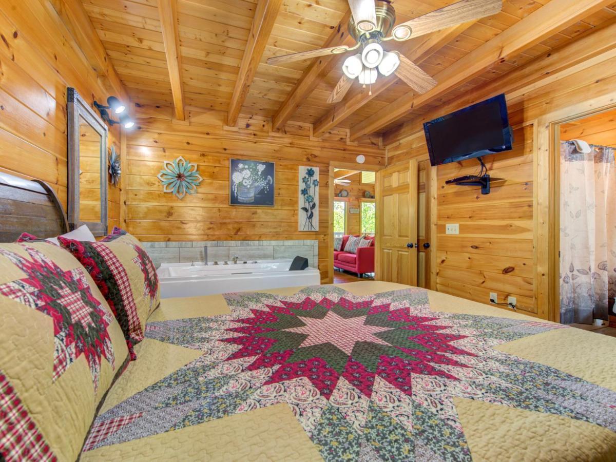 Macys Hideaway Sevierville Exterior foto